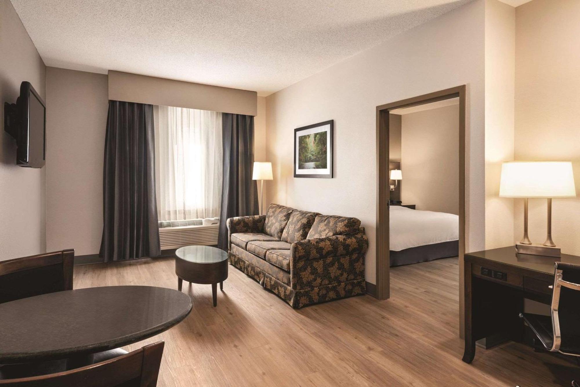 Radisson Hotel & Conference Center Rockford Exteriér fotografie