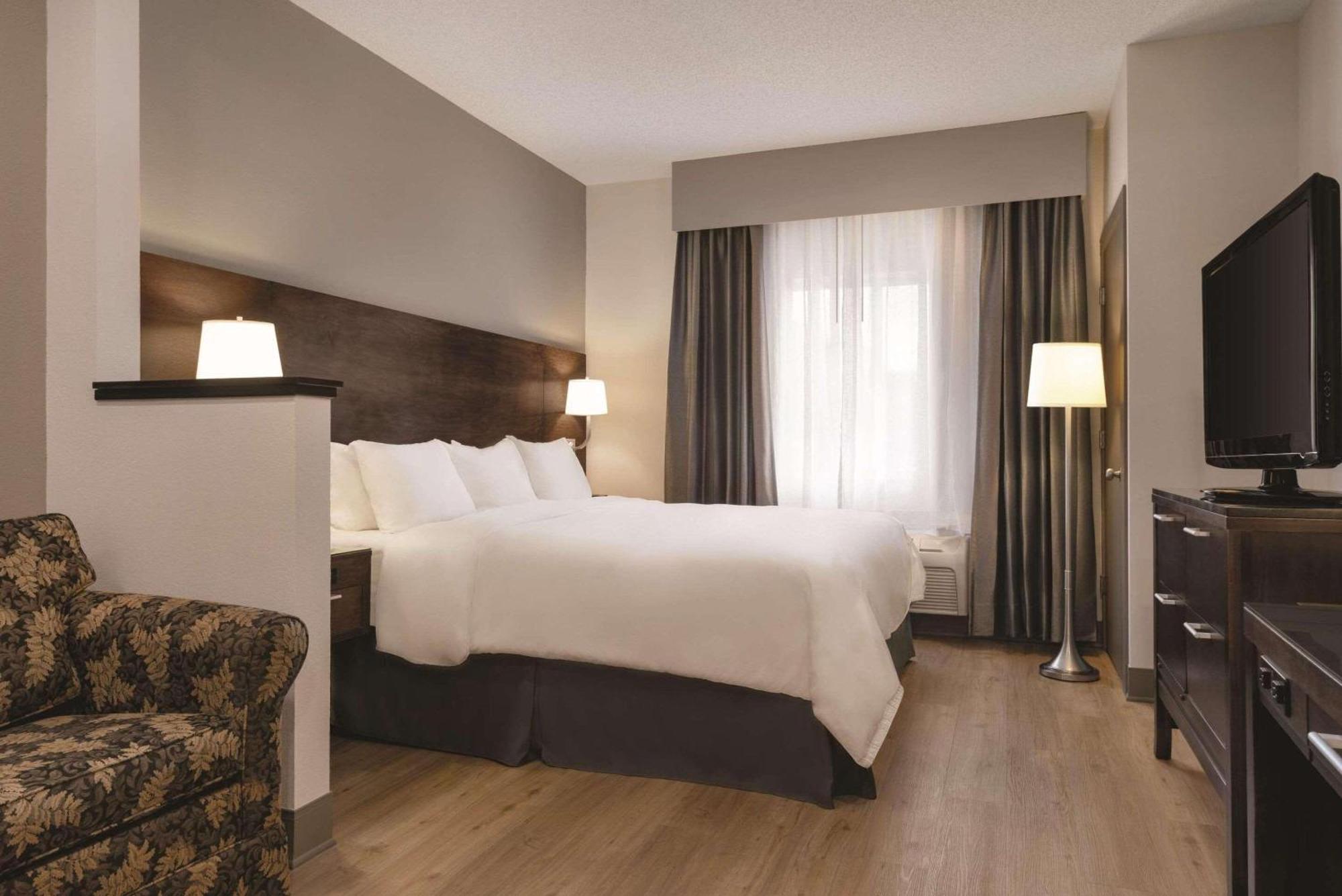 Radisson Hotel & Conference Center Rockford Exteriér fotografie